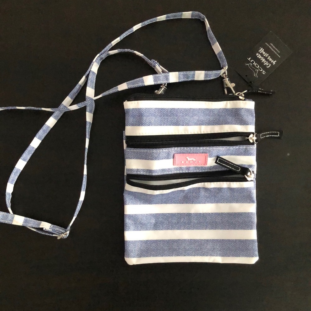 Blue and white shoulder bag. Never used! Excellent condition